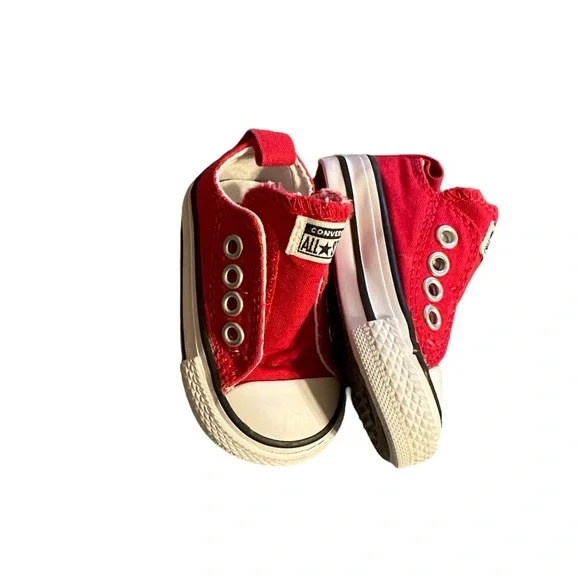 Converse - Picture 1 of 8